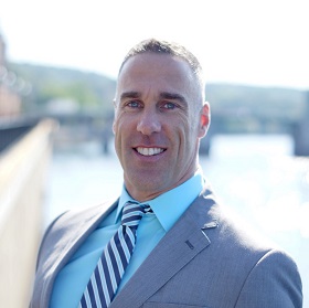 Tom Faulkner Headshot