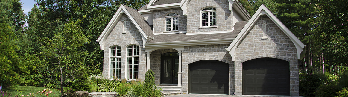 front of a house - LibertyOne CU mortgage center
